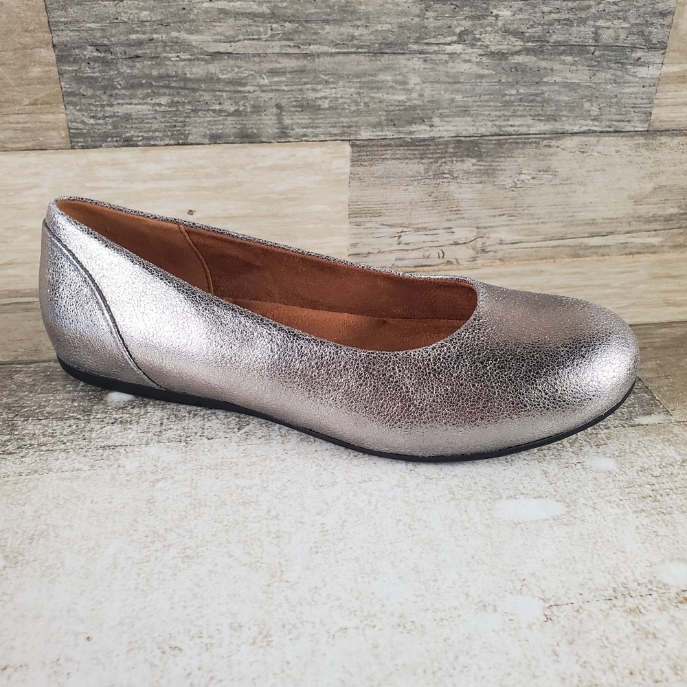 Softwalk Sonoma Womens Ballet Flats Sz 9 N Platinum Leather Slip On Round Toe